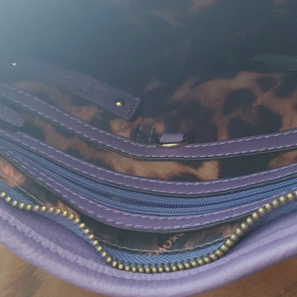 B. Makowsky Leather Crossbody Bag beautiful purple - Picture 7 of 7